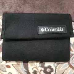 Columbia コロンビア 二つ折り財布 小銭入れ　カード収納充実　黒