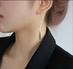 ロングピアス　ゴールド　大人気　シルバー　 黒　ピアス　韓国　ロング　ゴールド