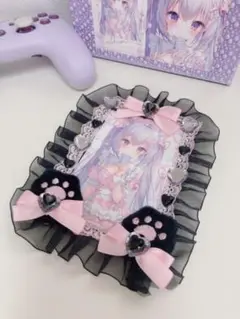 【ハンドメイド】硬質ケースデコ 黒 ピンク フリル 肉球 リボン