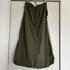 未使用　しまむら　わたしの7DaysCloset ナイロンラインバルーンスカート