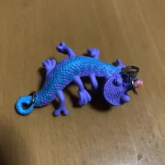 トカゲ型キーホルダー 紫と青