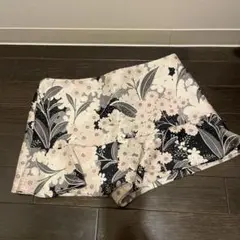 美品 ♡ レッドヴァレンティノ 花柄ショートパンツ