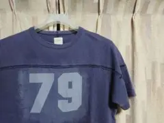 シンディー フットボールTシャツ