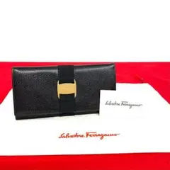 極 美品 サルバトーレフェラガモ ヴァラリボン レザー 二つ折り 長財布 黒
