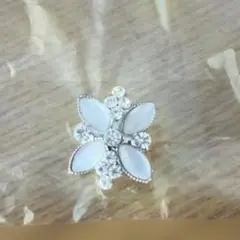 未使用品　ブローチ