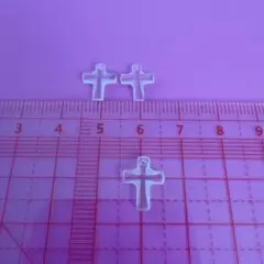 スワロフスキー　十字架3個セット