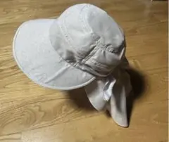ベージュ リボン付き バケットハット