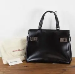 高級 美品 Salvatore Ferragamo フェラガモ ガンチーニ ロゴ