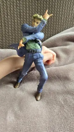 ジョジョの奇妙な冒険 ダイヤモンドは砕けない 吉良吉影　フィギュア