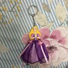 ラプンツェル ドレス付きフィギュアキーホルダー