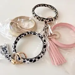 【新品】ストラップホルダー キーホルダー 4点セット