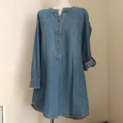デニムブルー 長袖シャツ ボタン付き
