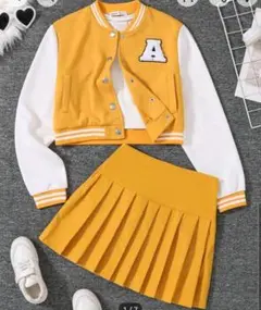 ジャケット＆プリーツスカート
