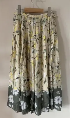 グレースコンチネンタル　フラワープリーツ　スカート