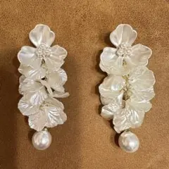 【美品】ブライダル ウェディング フラワー パール ピアス