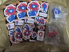 EXPO2025キャラクター　ミャクミャク ステッカーとフィギュアセット