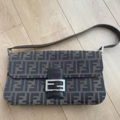 FENDI フェンディ ズッカ柄 ショルダー