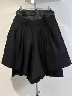 美品コム・デ・ギャルソン裾変形キュロット(黒) 2025年最新】COMME des GARCONS レディース キュロットの人気