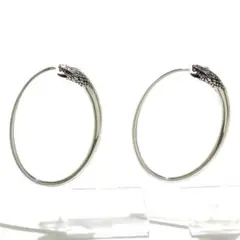 セリーヌ ピアス 金属素材 シルバー ヘビ