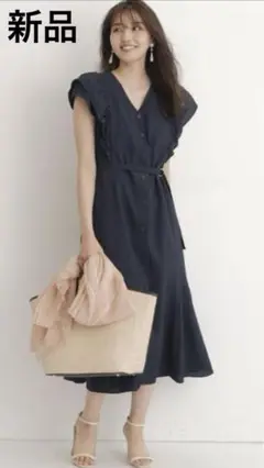 新品未使用タグ付き♪ジャスグリッティ♪ワンピース　M紺　ベルト付き