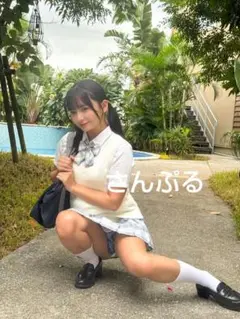 美女、可愛いA4写真、ポスター…77