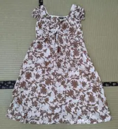 LITTLE NEW YORK COLLECTION　ワンピース　ひざ丈