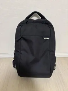 Incase ICON Lite バックパック
