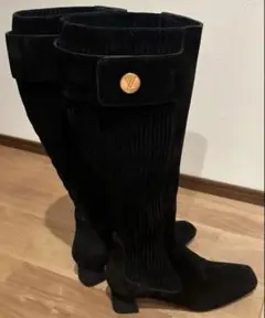 Item thumbnail for item 8a4f88bf-8fd4-40cf-99f6-bdb03f6eb066