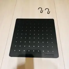 ルミナス　ノワール　有孔ボード
