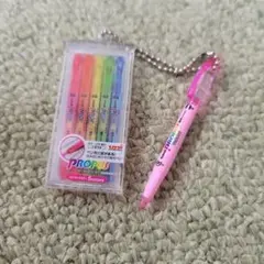 ガチャガチャ ミニチュア キーホルダーuni ペン
