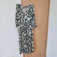 Item thumbnail for item 52e11bd5-305c-425e-8cea-18c8bbae4aed