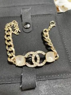 Chanelシャネル ブレスレット 人気完売商品 CCロゴ 新品