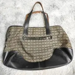 Item thumbnail for item d1bd82f9-02dc-4cf2-921d-3e8e238c6348