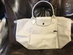 ロンシャン ホワイト A4使用