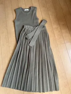 BEAMS HEART カーキ リブニットセットアップ S