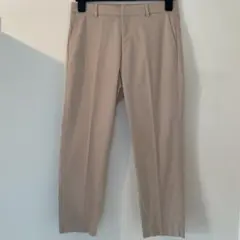 ユニクロ ベージュ ストレッチ テーパード パンツ