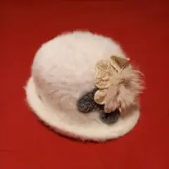 フラワー付きアンゴラハット