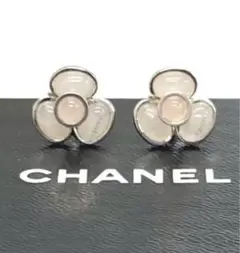 CHANELフラワーストーンピアス