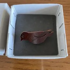 Iwayado craft 木製ブローチ 鳥の形