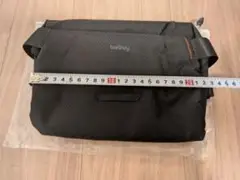 本日限り 未使用 黒 bellroy ボディバッグ ベルロイ バック スリング