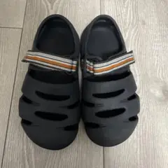 モンベル　黒のストラップ付きサンダル　19cm
