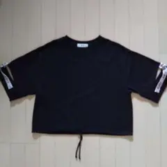 ウィゴー WEGO ブラック色 肌見せ 流行りショート丈Tシャツ