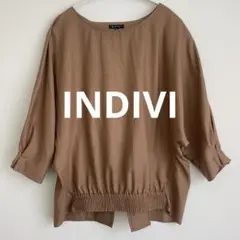 INDIVI　ドルマンスリーブ ギャザータックブラウス　キャメル系