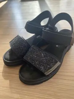 グリッターベルクロストラップコンフォートサンダル24.5cm