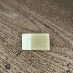 ナカオタカシ　ブローチ