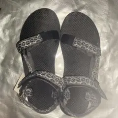 新品タグ付☆Teva MIDFORM UNIVERSAL サンダル 8