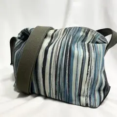 Item thumbnail for item c5f701e7-0d27-4aba-9ef2-b727aa984629