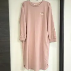 HAPiNS WEAR 猫刺繍 ピンク色ロングルームウェアパジャマM～Lサイズ