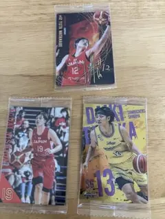 ウエハース　田中選手、渡邉選手、西田選手
