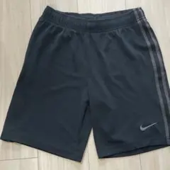 ［セール中］ナイキ　ハーフパンツ　ブラック　Mサイズ